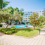 Lejlighedshotel Mng Yassen 4*