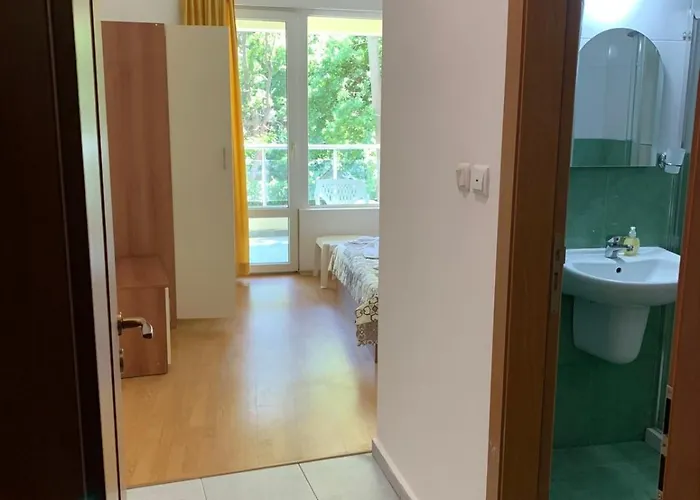 Mng Yassen 4* סאני ביץ'