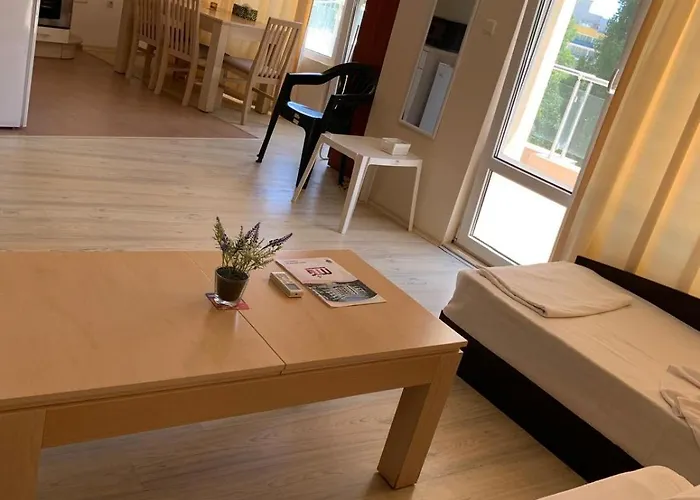 Mng Yassen מלון דירות 4*