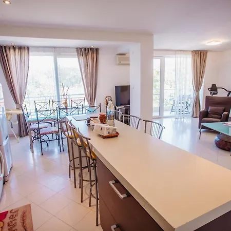 Aparthotel Mng Yassen Sluneční pobřeží