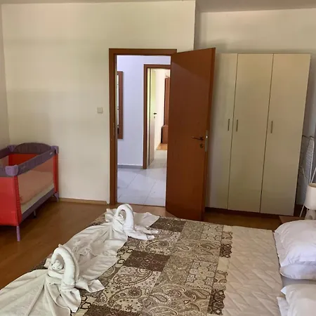 Mng Yassen アパートホテル