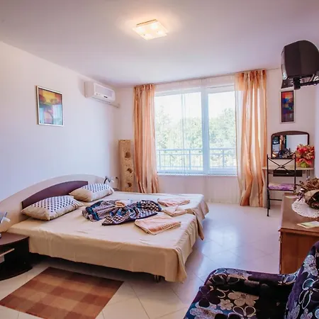 Mng Yassen Lägenhetshotell 4*