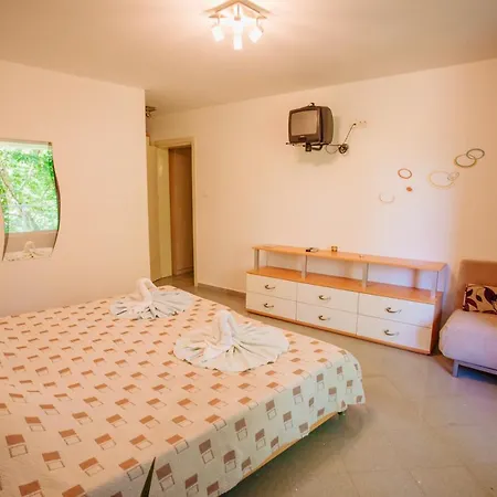 Mng Yassen Lägenhetshotell 4*