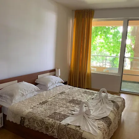 Апартхотел Mng Yassen 4*