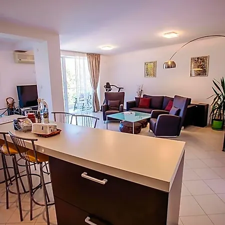 Hotel apartamentowy Mng Yassen 4*
