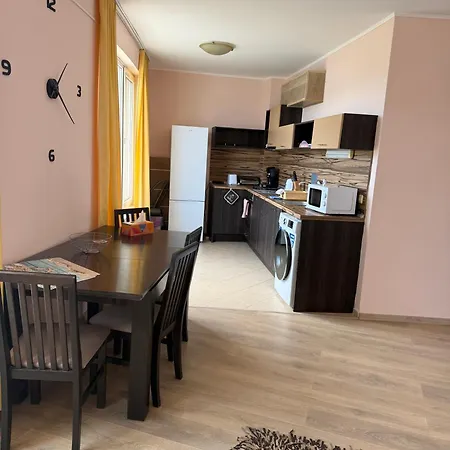 Mng Yassen 4* ساني بيتش