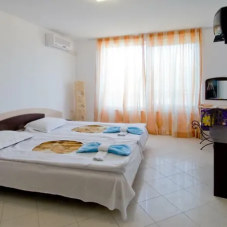 Lägenhetshotell Mng Yassen Slăntjev Brjag