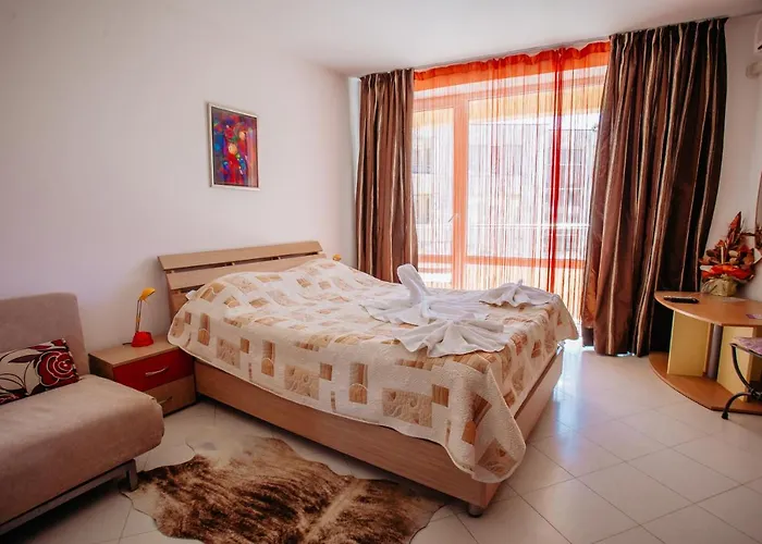 Mng Yassen Apartmanhotel Napospart