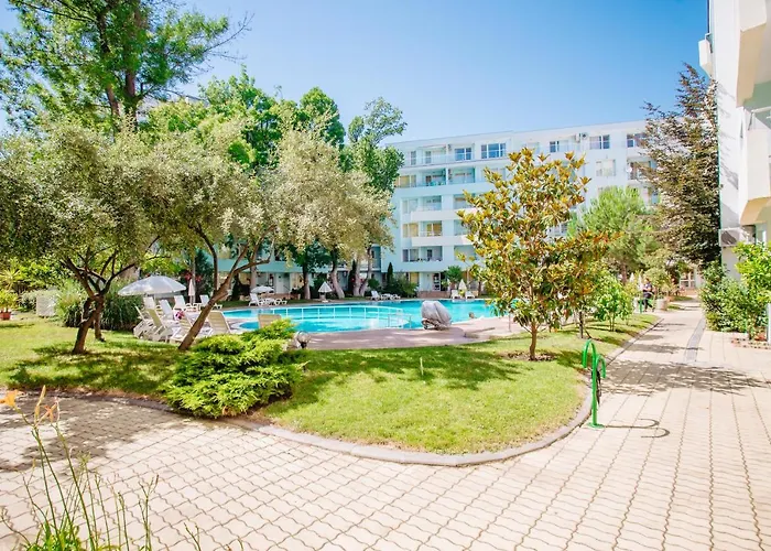 Apartmanhotel Mng Yassen 4*